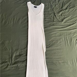 Off White Sleeveless Maxi Dress